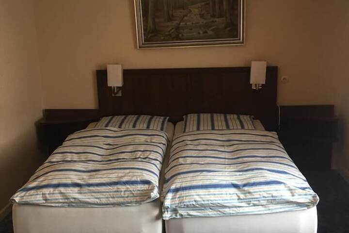 Room 3 of 5