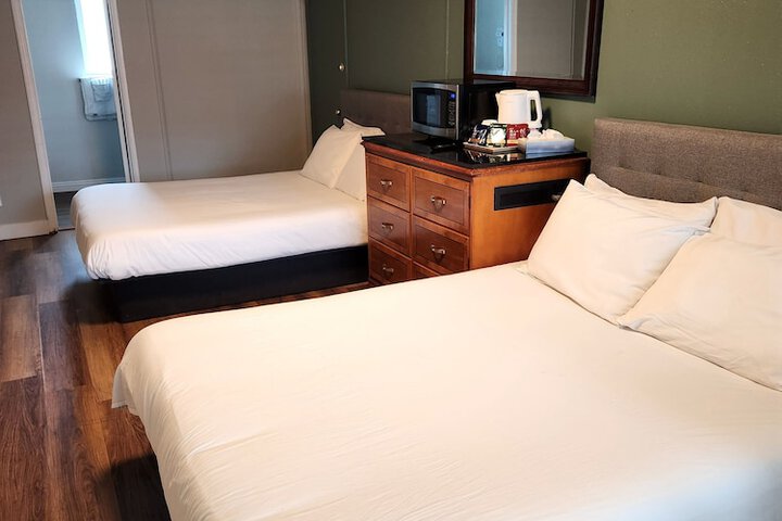 Room 12 of 43