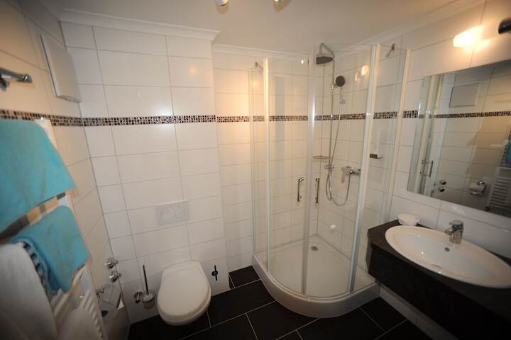 Room 20 of 49