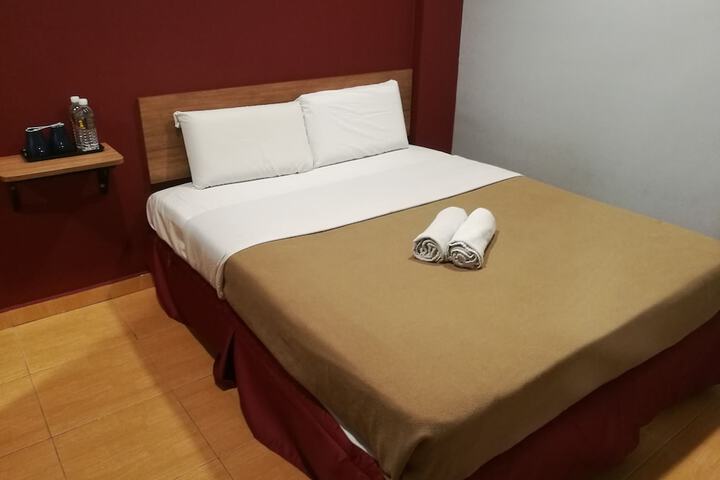 Room 21 of 39