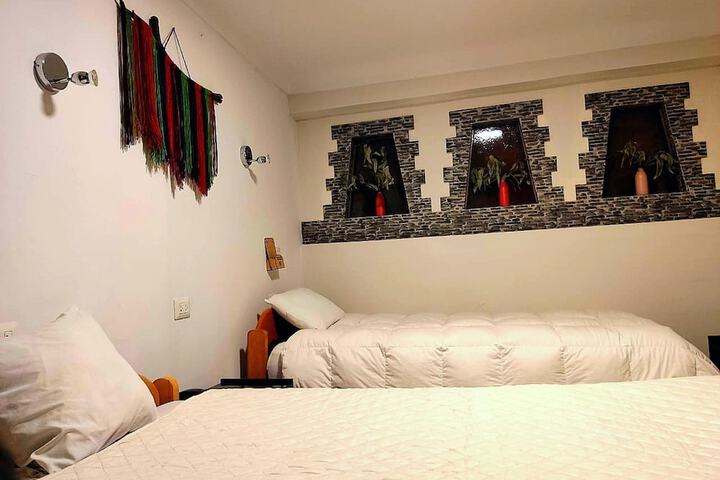 Room 4 of 18