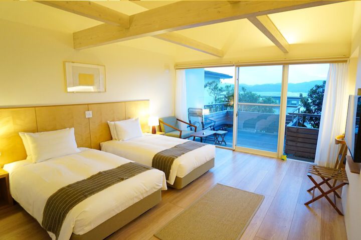 Room 16 of 72