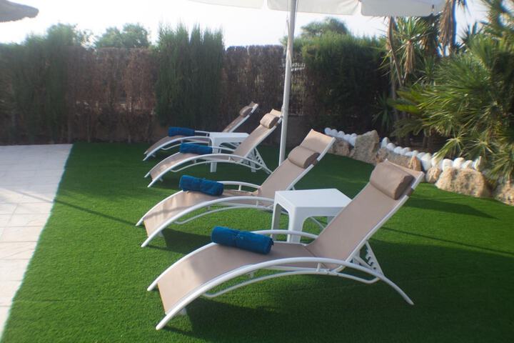 Pool 14 of 37