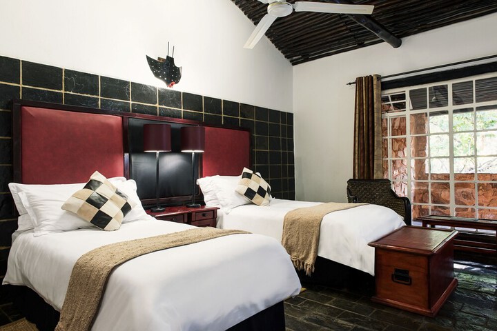 Room 5 of 53