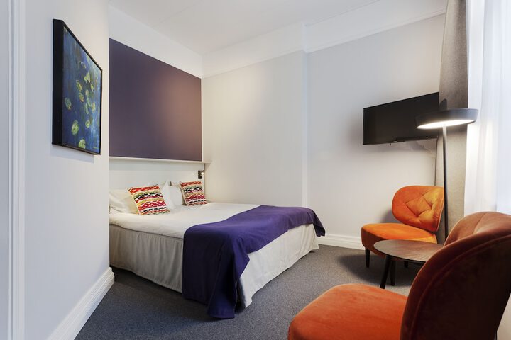 Room 9 of 57