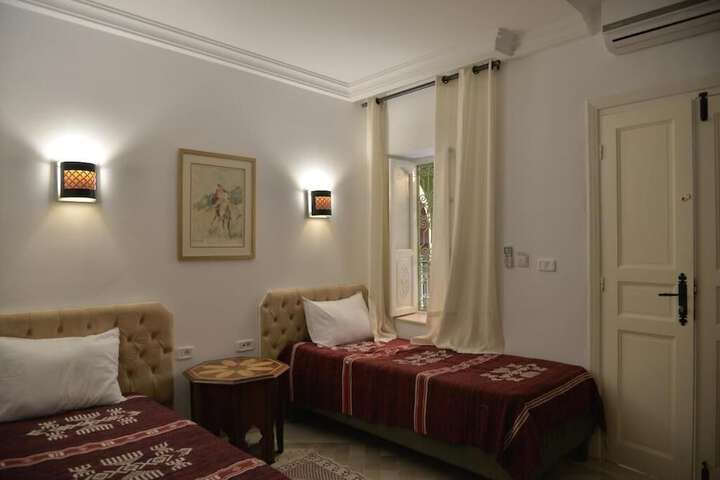 Room 16 of 29