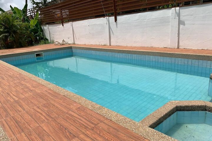 Pool 40 of 46