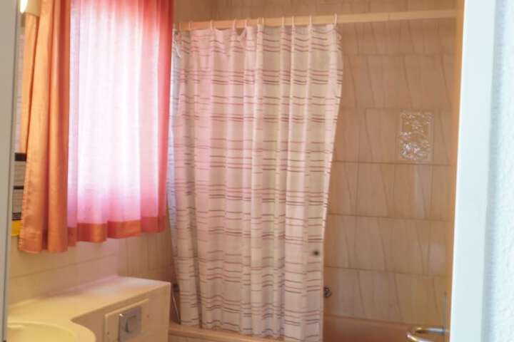 Room 14 of 23