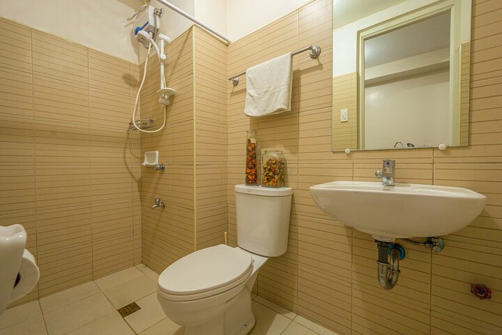 Room 201 of 224