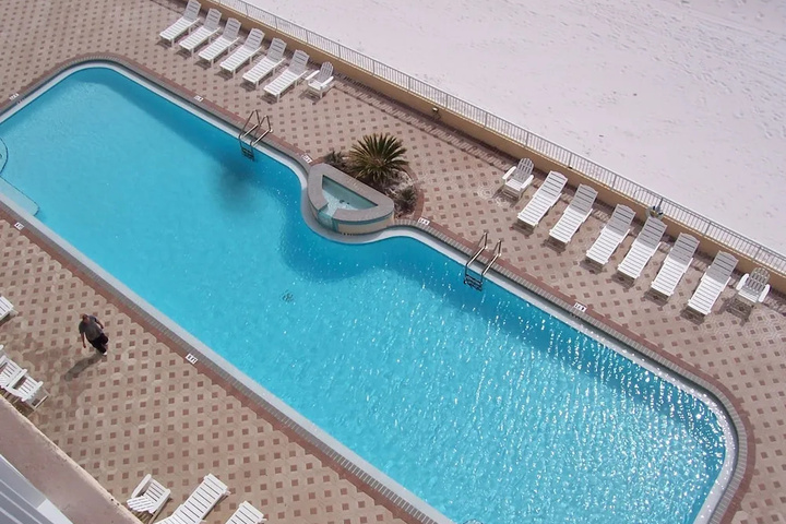Pool 18 of 38