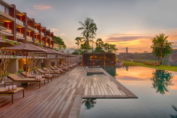 Exterior of Le Grand Galle
