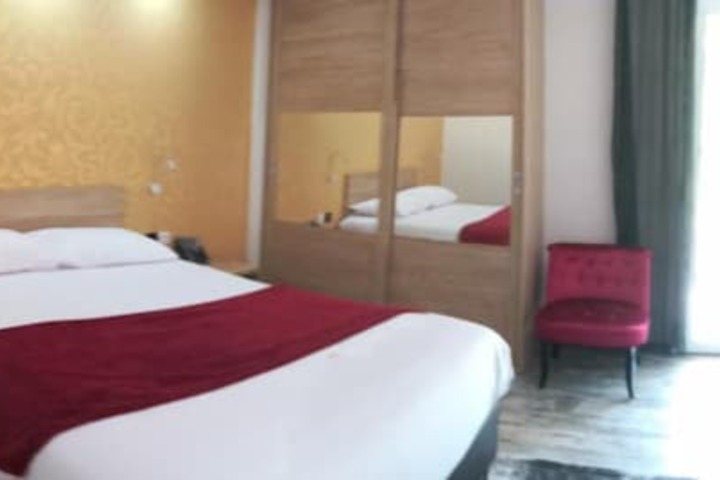 Room 9 of 51