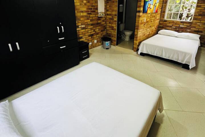 Room 10 of 31