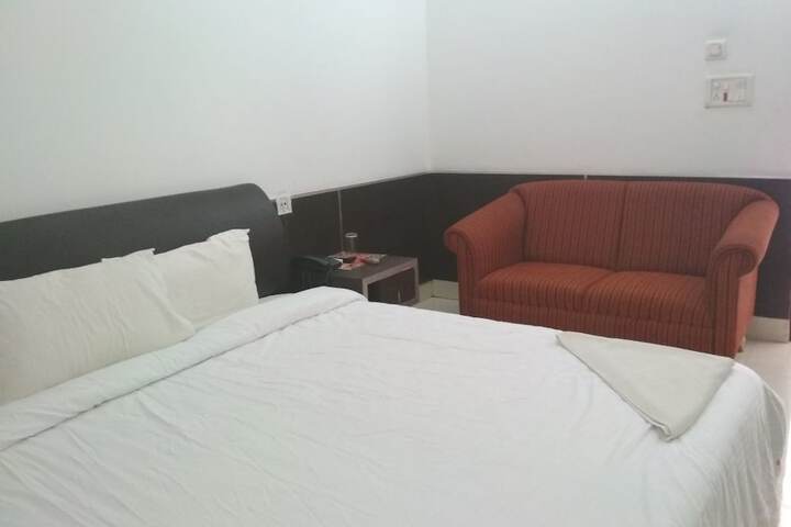 Room 29 of 60