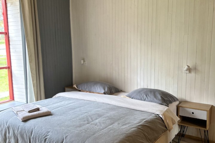 Room 15 of 33