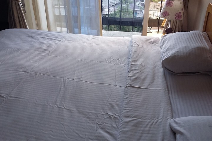 Room 12 of 31