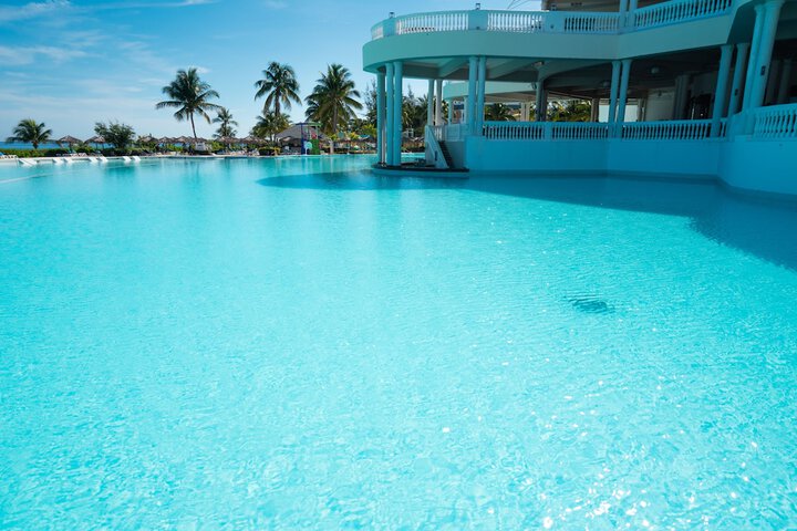 Pool 52 of 223