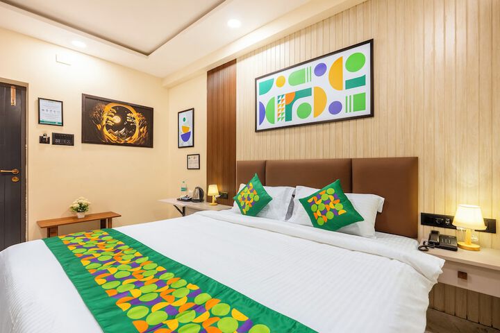 Room 6 of 37