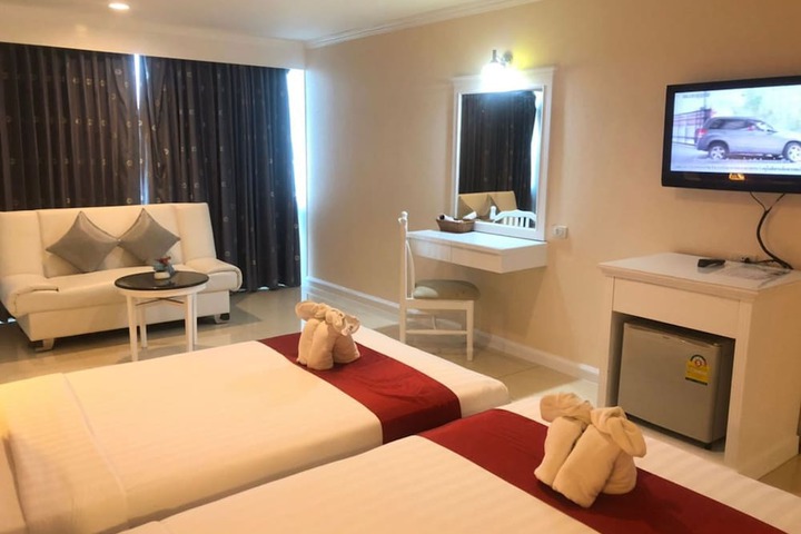 Room 19 of 41