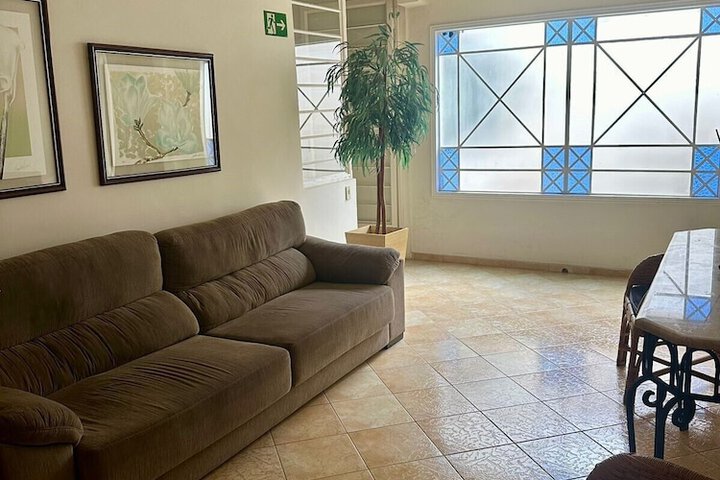 Room 7 of 18