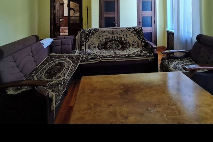 Room 18 of 32