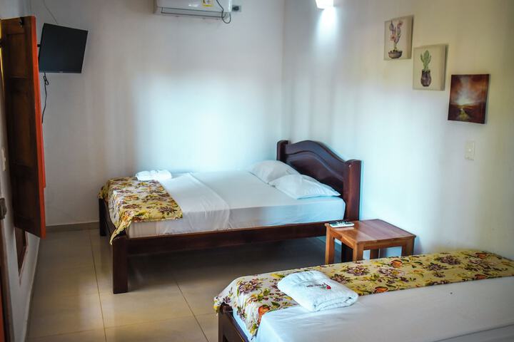 Room 17 of 37