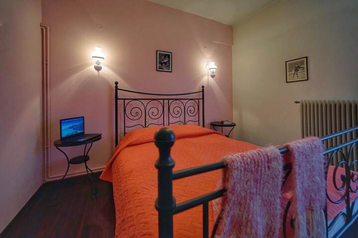 Room 26 of 70