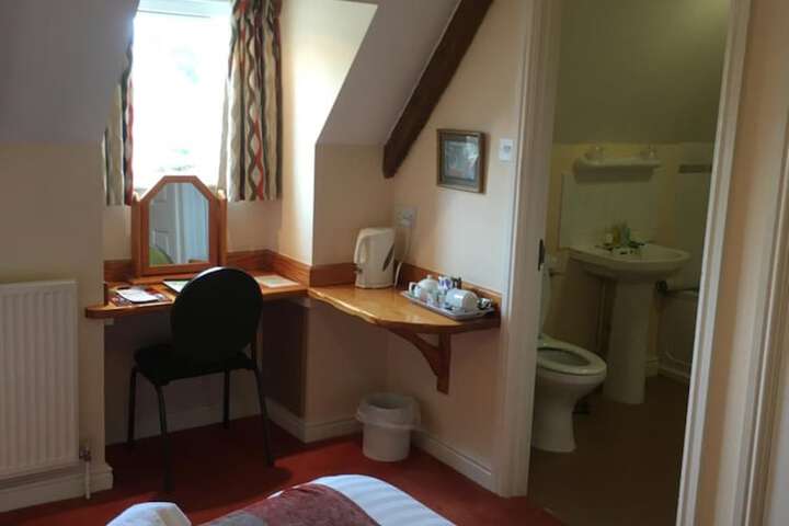 Room 11 of 24