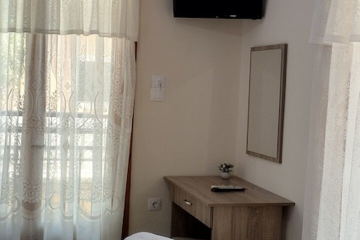 Room 34 of 129