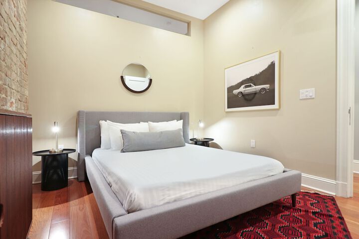 Room 4 of 146