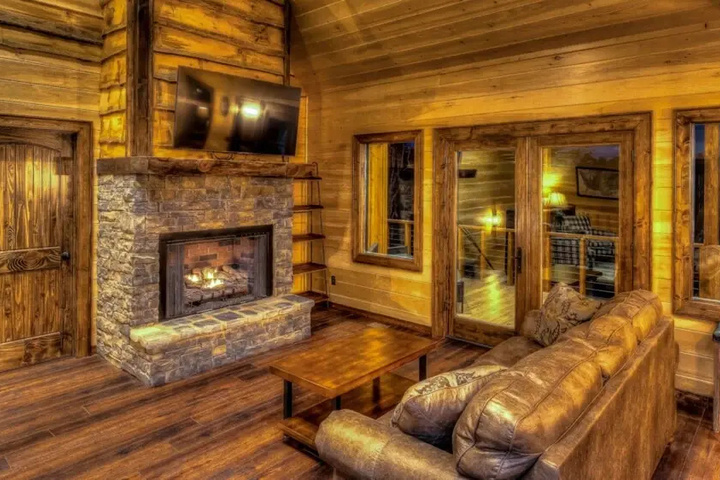 Honey Bear Lodge by Escape to Blue Ridge