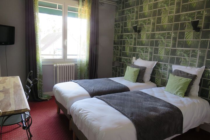 Room 8 of 41