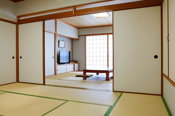 Room 3 of 29