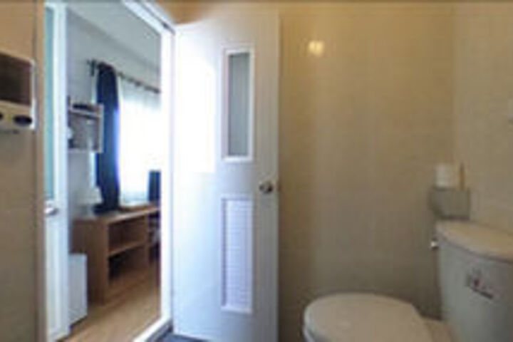 Room 2 of 30