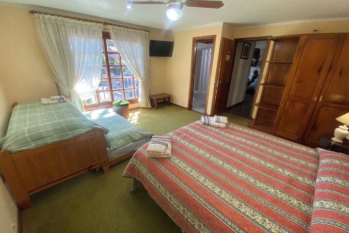 Room 4 of 6