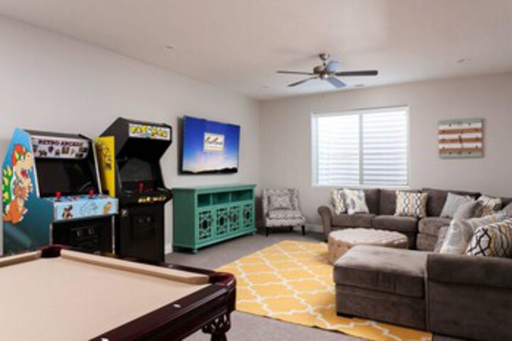 Room 17 of 39