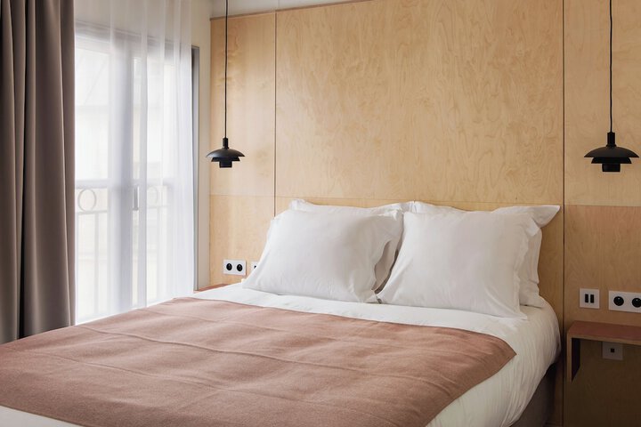 Room 9 of 64