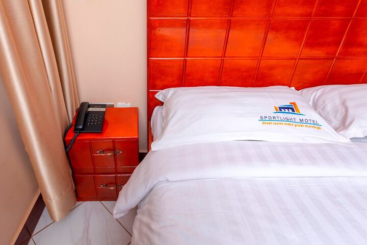 Room 9 of 55