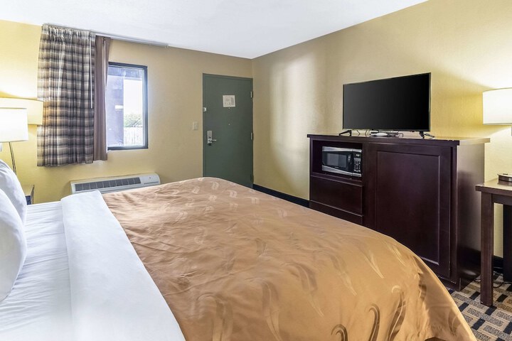 1 King Bed Mobility Accessible (1 of 13)