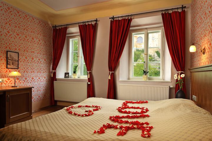 Room 12 of 39