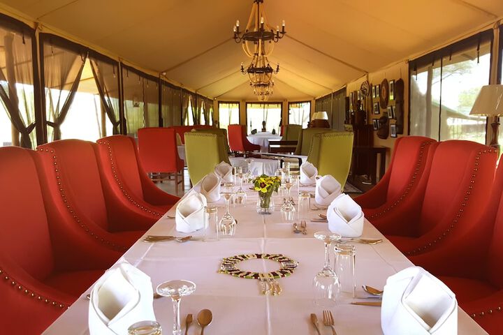 Dining 17 of 25
