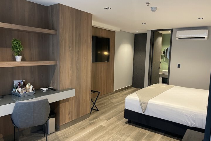 Room 6 of 26