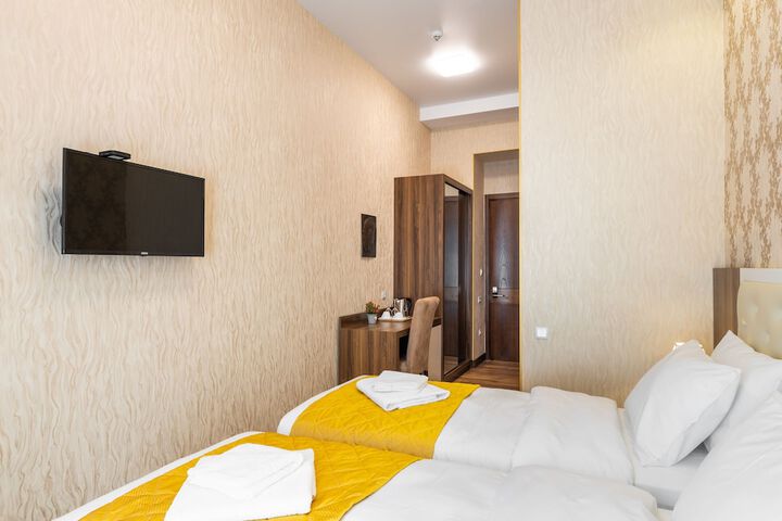 Room 10 of 52