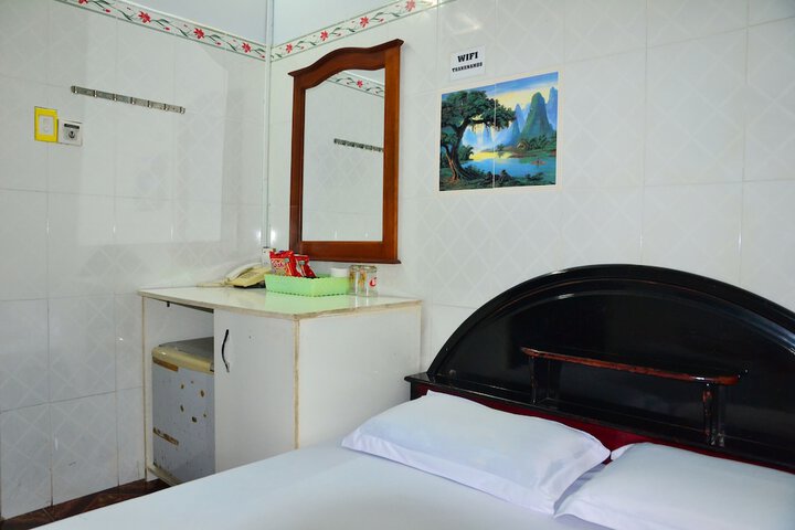 Room 5 of 22