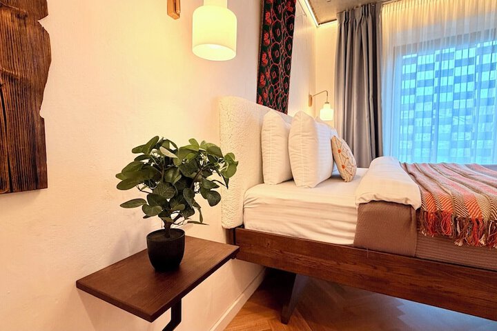 Room 46 of 175