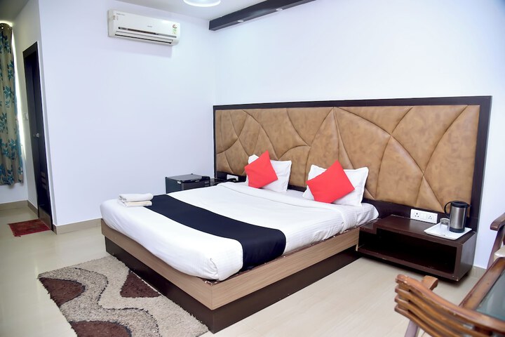 Room 8 of 37