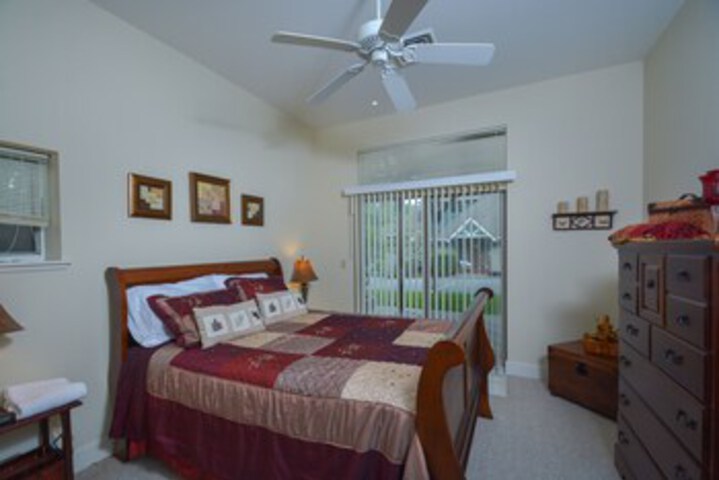 Room 32 of 41