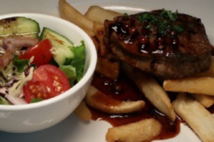 Dining 200 of 384