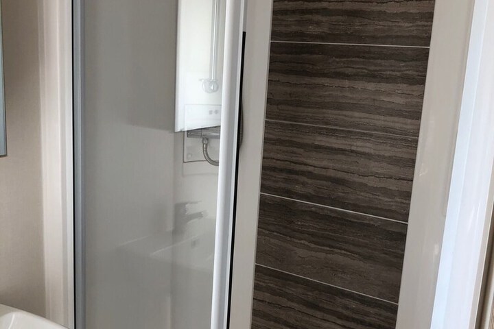 Room 16 of 24