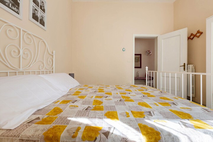 Room 7 of 31